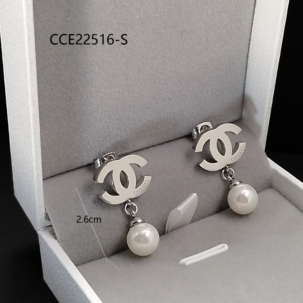 Cc pearly earrings
