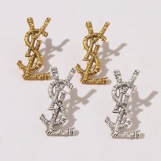 Yaya stud earrings