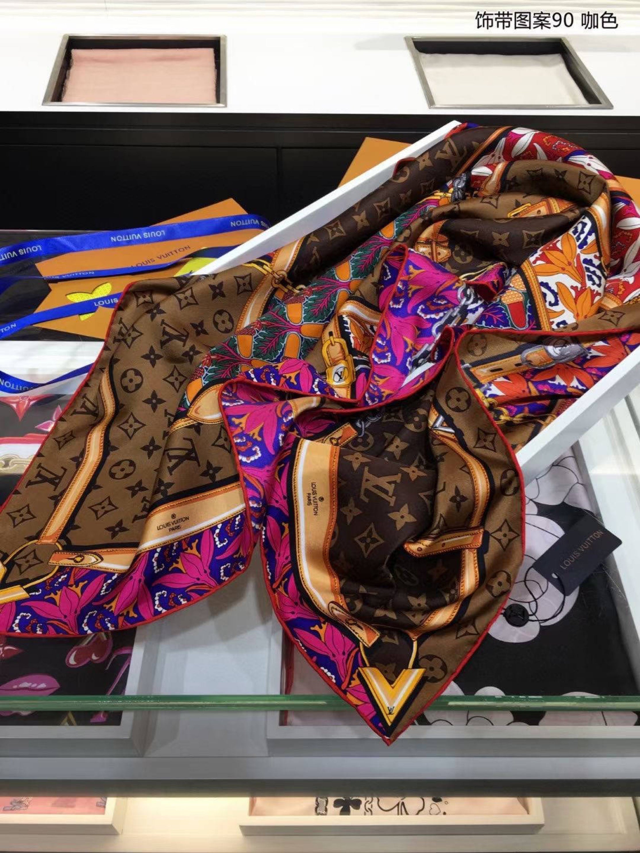 Belleza scarve